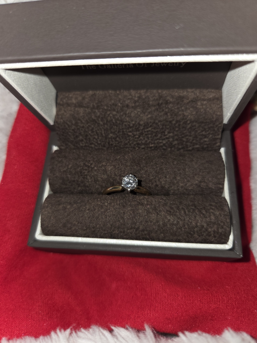 Classic Solitaire Round-Cut Diamond Ring in Gold